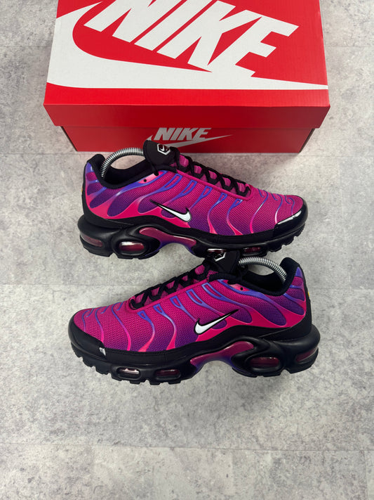 NIKE AIR MAX PLUS 'FIREBERRY'